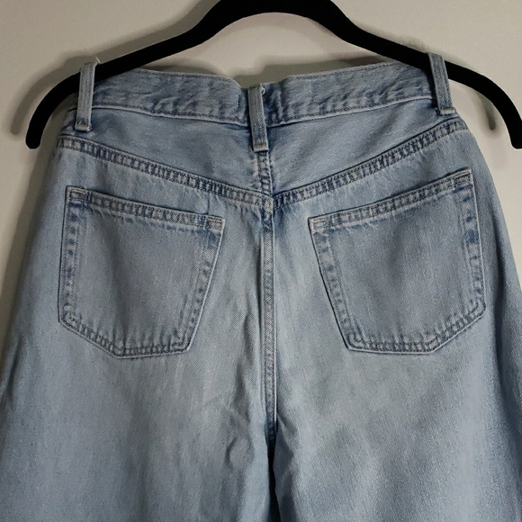 Uniqlo Women's High Waist Straight Jeans - Picture 9 of 10